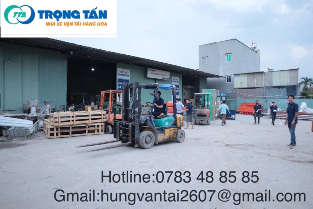 Đội ngũ bốc xếp chuyên nghiệp của Chành xe