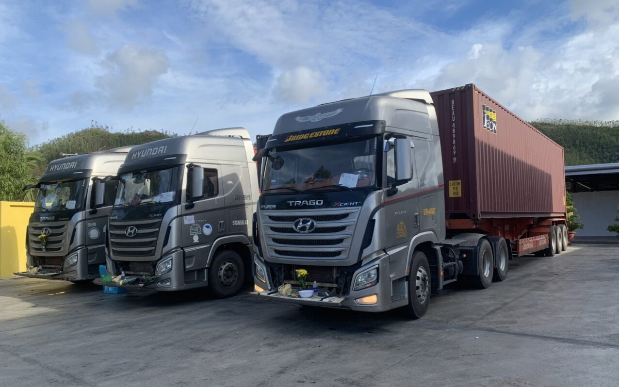 Xe đầu kéo chở hành nhanh chóng an toàn giá rẻ Xe-dau-keo