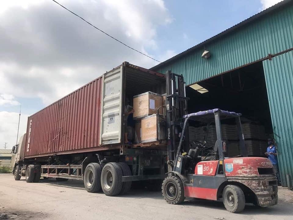Xe container chở hàng Hà Nội đi Long An