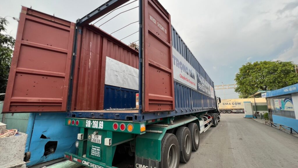 Xe Container chở hàng từ Bắc Ninh đi Quảng Ngãi