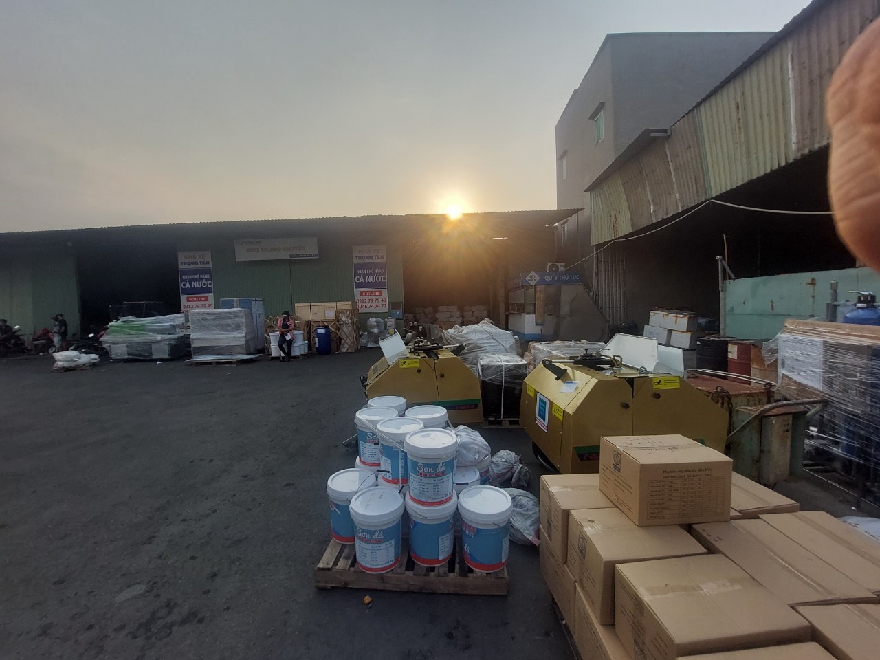 Nhận vận chuyển các loại mặt hàng Nhận vận chuyển các loại mặt hàng