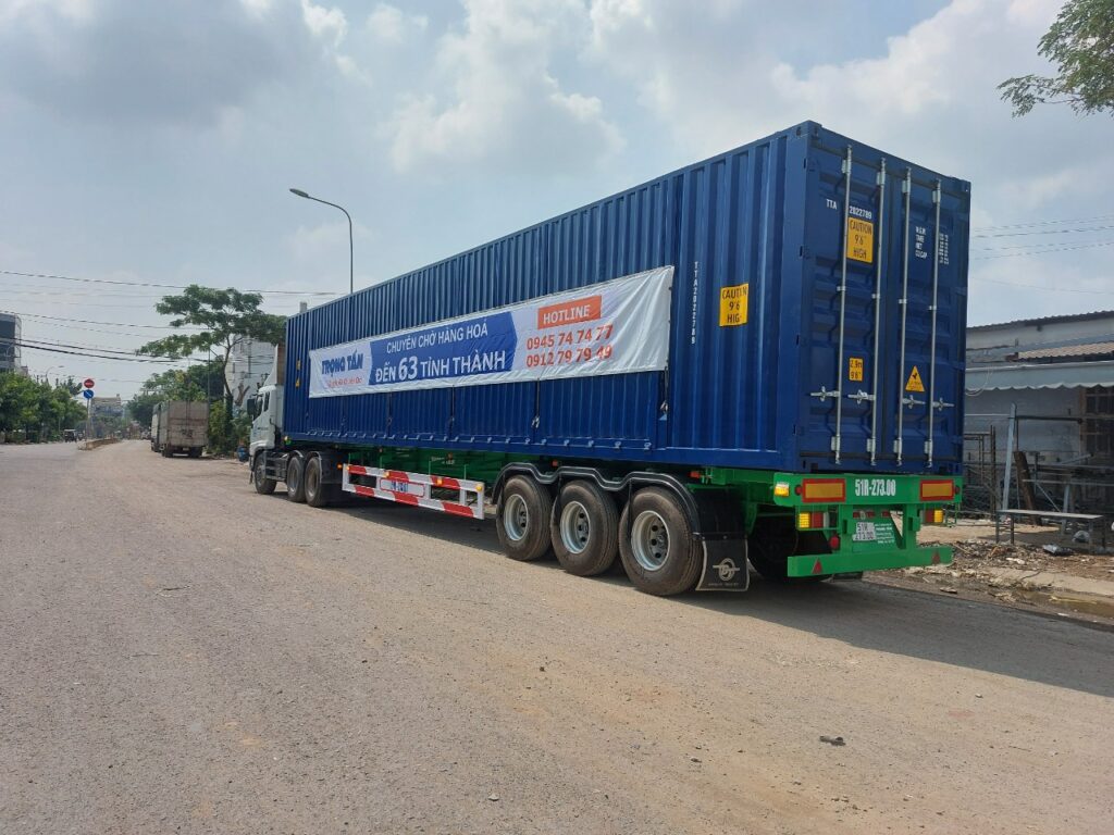 Xe container chở hàng An Giang đi Quảng Bình