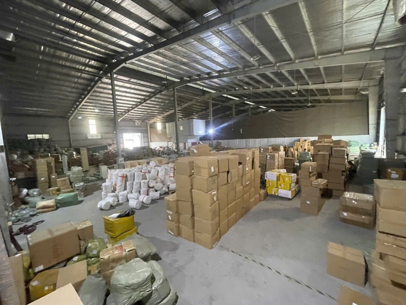 Trọng Tấn cung cấp giải pháp cho thuê xe Container chở hàng Vĩnh Phúc đi Bình Định hiệu quả, tiết kiệm. Trọng Tấn cung cấp giải pháp cho thuê xe Container chở hàng Vĩnh Phúc đi Bình Định hiệu quả, tiết kiệm.