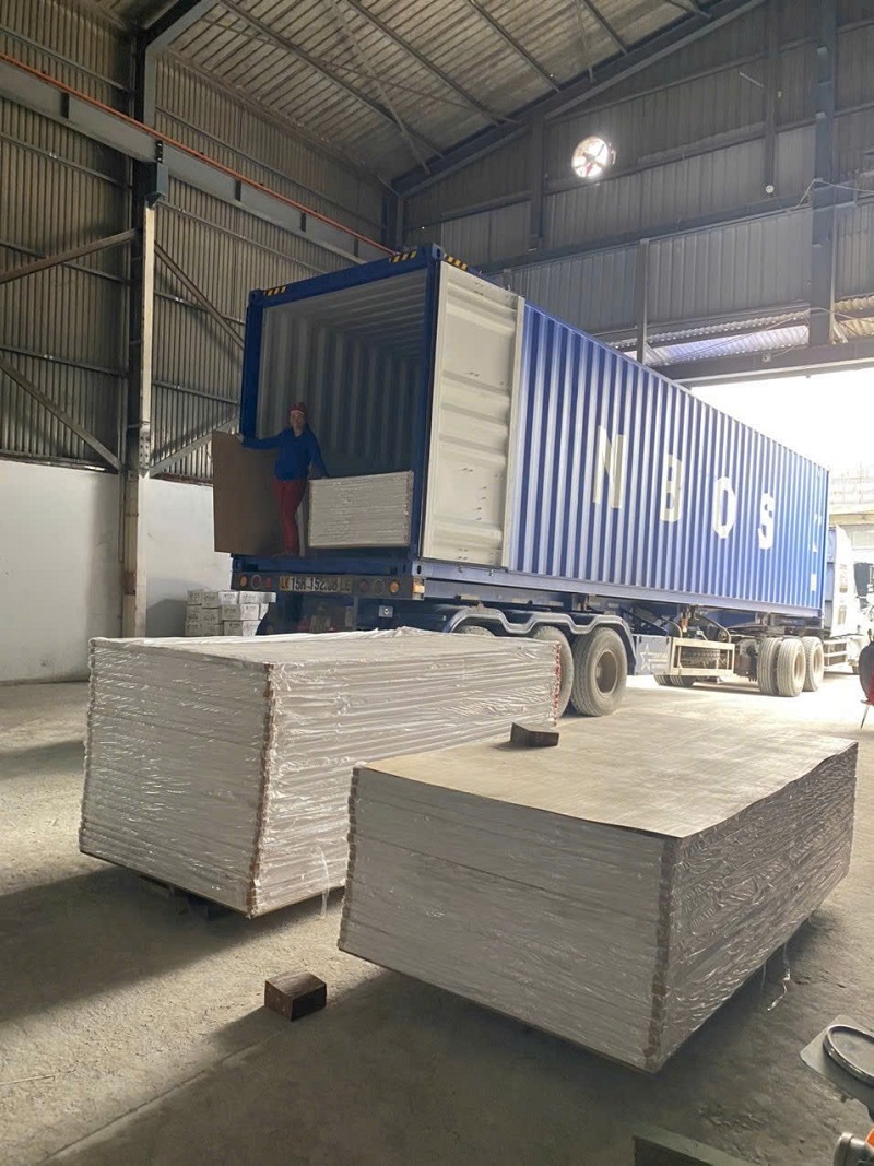 Vận chuyển hàng hóa tuyến Hưng Yên đi Vũng Tàu bằng Container chuyên nghiệp, uy tín.