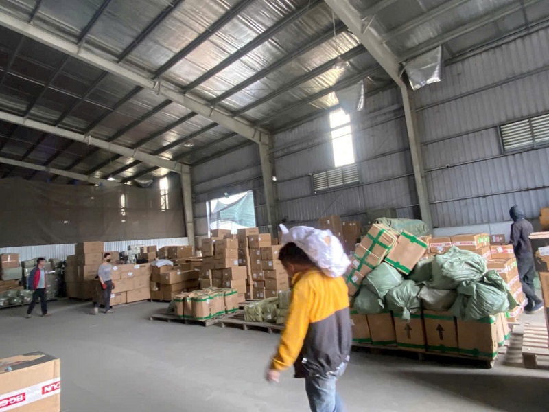 Cho thuê xe Container chở hàng Bình Dương đi Bình Định uy tín Trọng Tấn