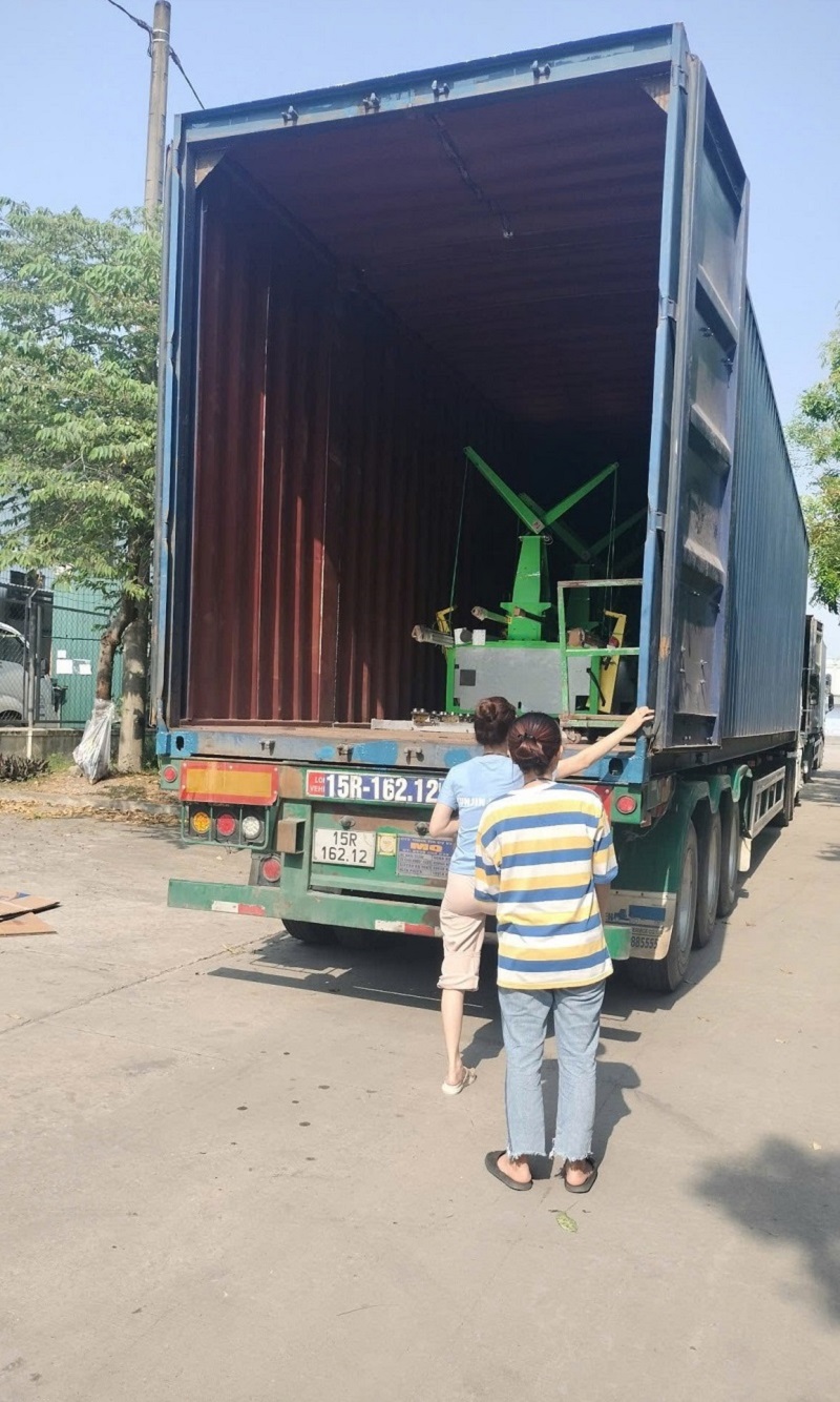 Chọn dịch vụ cho thuê xe Container chở hàng TP HCM đi Bình Định của Trọng Tấn để an tâm vận chuyển.