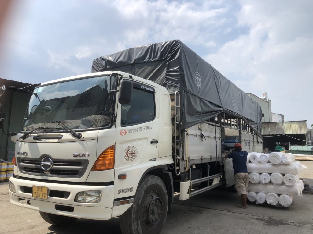 xe-tai-15-tan-giao-hang-tai-kkt-vung-ang-ha-tinh