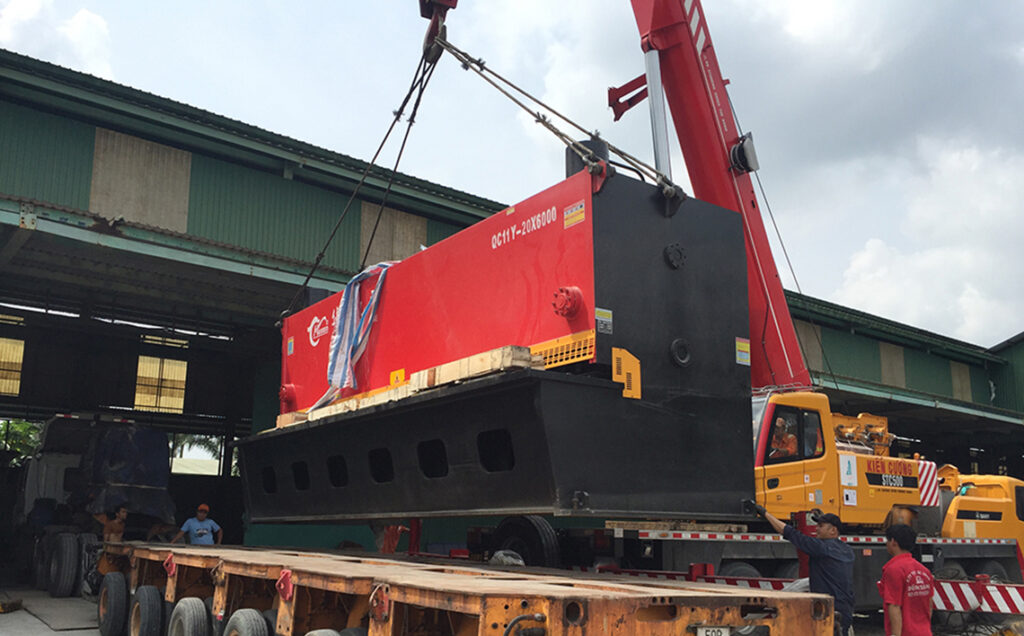 Xe vận chuyển giao hàng tận nơi đến các khu công nghiệp, thành phố, thị xã và huyện trên địa bàn tỉnh Bắc Ninh, đáp ứng nhu cầu sản xuất và kinh doanh của khách hàng. giao-hang-den-cac-khu-cong-nghiep-va-huyen-thi-xa-tinh-bac-ninh