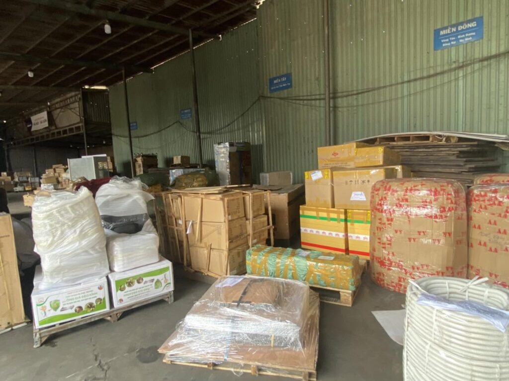 Hàng hóa thường xuyên vận chuyển từ Đồng Nai đi Buôn Ma Thuột nhận đa dạng hàng công nghiệp máy móc thiết bị vật tư sản xuất và hàng tiêu dùng an toàn hang-hoa-thuong-xuyen-van-chuyen-dong-nai-di-buon-ma-thuot-dung-tien-do-an-toan
