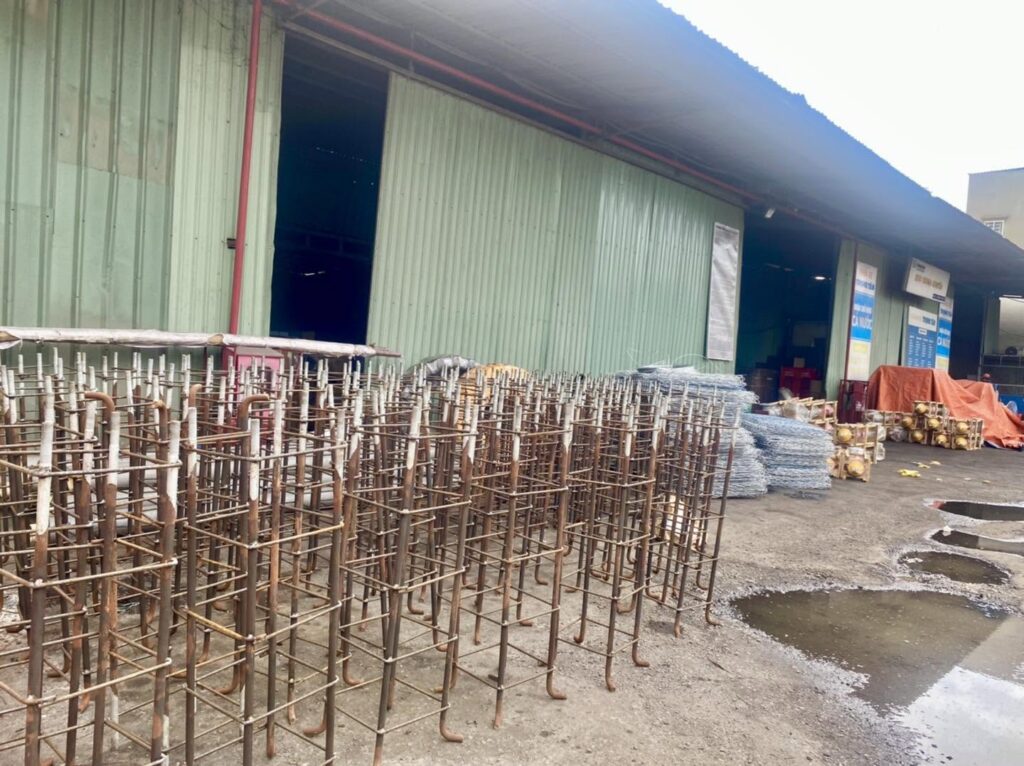 Hàng hóa thường xuyên vận chuyển từ Tây Ninh đi Cao Bằng gồm máy móc công nghiệp, kết cấu thép, vật liệu xây dựng, hàng tiêu dùng, thiết bị điện và nông sản an toàn hang-hoa-thuong-xuyen-van-chuyen-tay-ninh-di-cao-bang
