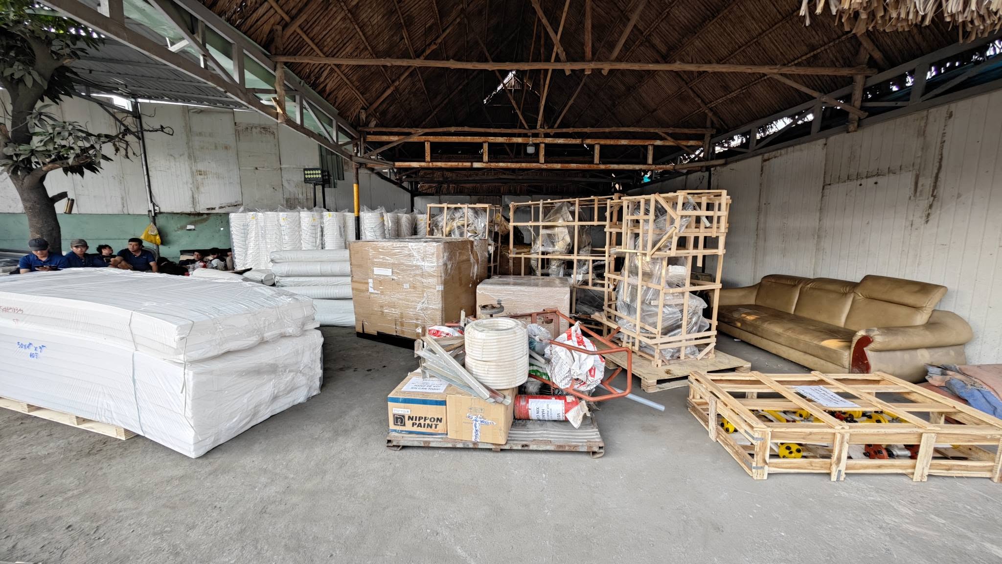 Nhận vận chuyển đa dạng hàng hóa như máy móc, vật liệu xây dựng, hàng tiêu dùng, nông sản, thiết bị công nghiệp và hàng ghép từ Đồng Nai đi Phú Quốc an toàn van-chuyen-da-dang-moi-loai-hang-hoa