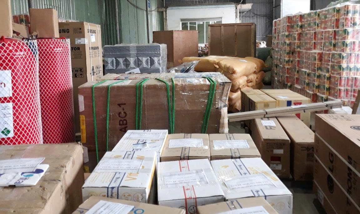 Xe tải 8 tấn chuyên vận chuyển vật liệu xây dựng, máy móc cơ khí, thiết bị kỹ thuật, hàng tiêu dùng và hàng phân phối số lượng lớn, giúp doanh nghiệp tối ưu thời gian giao hàng và chi phí vận chuyển. dap-ung-nhu-cau-van-chuyen-cho-nganh-xay-dung-co-khi-va-phan-phoi-hang-hoa
