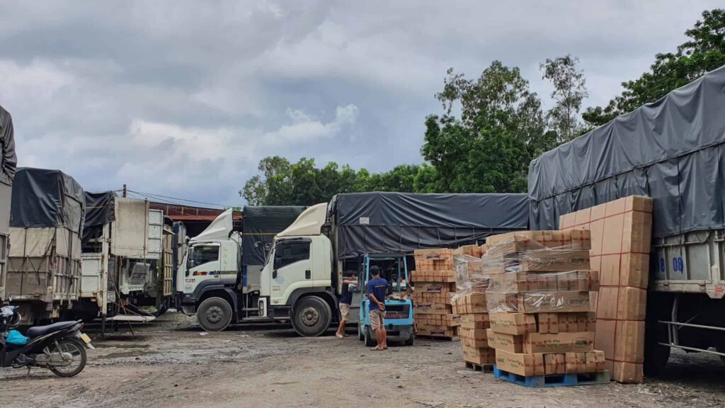 Dịch vụ vận chuyển hàng công nghiệp từ Đồng Nai đến Kon Tum chuyên chở máy móc thiết bị linh kiện và vật tư sản xuất an toàn đúng thời gian van-chuyen-hang-cong-nghiep-den-kon-tum-nhanh-an-toan-dung-tien-do-giao-nhan