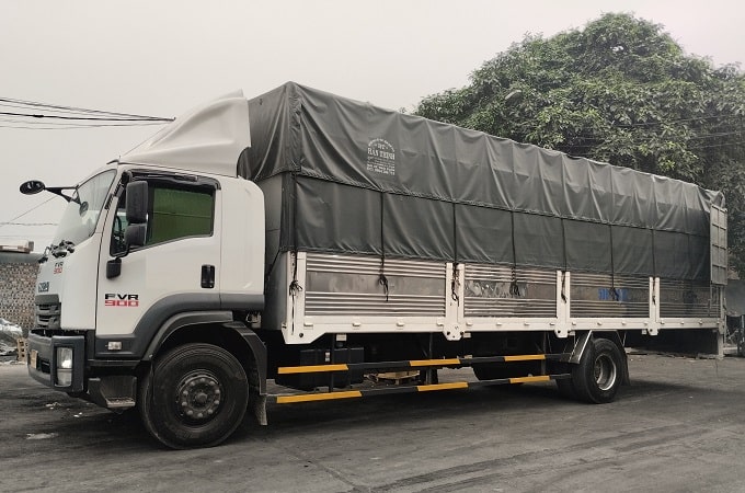 Xe tải 15 tấn mui bạt chuyên vận chuyển hàng hóa từ Đồng Nai đi Kon Tum nhận hàng lẻ hàng ghép nguyên chuyến giao đúng tiến độ an toàn xe-tai-15-tan-mui-bat-chuyen-van-chuyen-di-kon-tum
