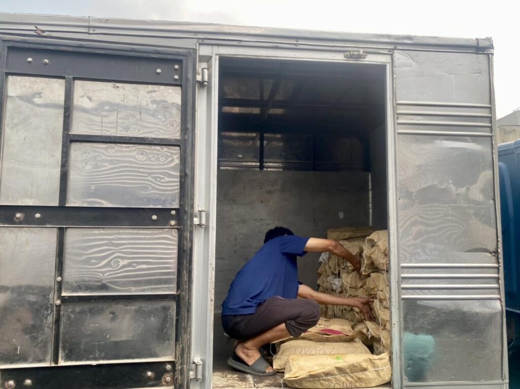kiem-tra-so-luong-hang-hoa-truoc-khi-van-chuyen-tu-vung-tau-di-ha-giang