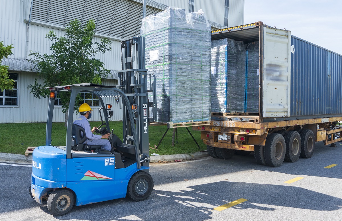 Vận chuyển linh kiện điện tử bằng container Bắc Nam an toàn, chuyên nghiệp, bảo đảm hàng hóa nguyên vẹn, giao đúng thời gian, phù hợp doanh nghiệp và nhà máy sản xuất. Hang-linh-kien-dien-tu