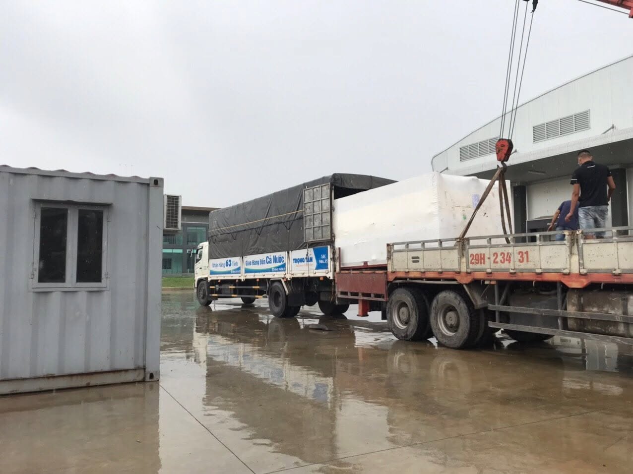 Xe tải 8 tấn nhận hàng tại Tây Ninh và giao trực tiếp đến kho hàng, công trình, cửa hàng tại Ninh Thuận. Hỗ trợ giao nhiều điểm và chia hàng theo từng đợt theo nhu cầu khách hàng. giao-hang-tan-noi-giao-nhieu-diem-va-linh-hoat-theo-tung-dot-hang