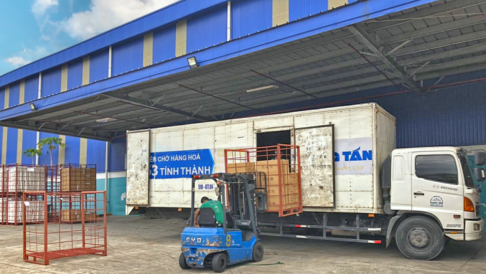 Xe có thể lựa chọn nhiều kiểu thùng khác nhau, giúp đáp ứng các lô hàng có đặc điểm và cách bốc xếp khác nhau. xe-tai-8-tan-linh-hoat-phuc-vu-nhieu-nhu-cau-van-chuyen-hang-hoa