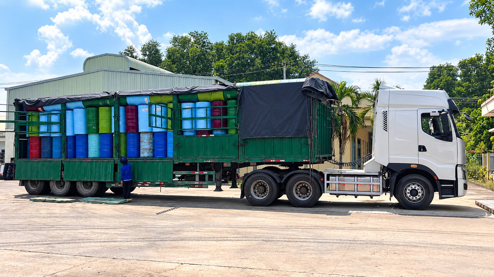 Thuê xe đầu kéo giúp chủ động thời gian lấy hàng, chở hàng đi thẳng từ Bắc Ninh đến Trà Vinh và dễ sắp xếp lịch giao. thue-xe-dau-keo-cho-hang-tu-bac-ninh-di-tra-vinh