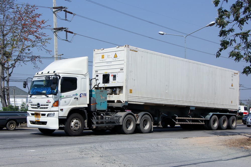Dịch vụ cho thuê xe container lạnh đi Quảng Trị, chuyên vận chuyển thực phẩm, nông sản và hàng hóa cần kiểm soát nhiệt độ, đáp ứng nhu cầu bảo quản hàng trên tuyến đường dài. Cho-thue-xe-container-lanh-di-Quang-Tri-chuyen-van-chuyen-hang-hoa-can-bao-quan-nhiet-do