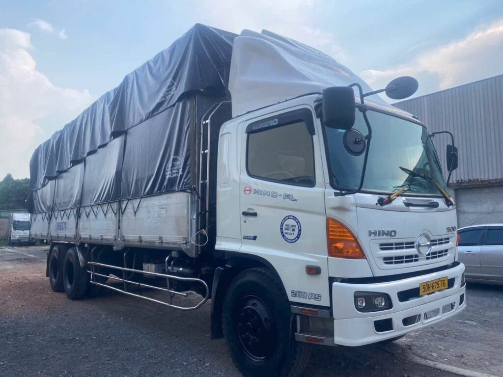 Xe tải 15 tấn nhận vận chuyển hàng từ Bình Dương đi Ninh Bình, phục vụ hàng công nghiệp, máy móc, pallet và vật tư sản xuất, đáp ứng nhu cầu giao nhận đường dài. cho-thue-xe-tai-15-tan-binh-duong-di-ninh-binh